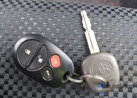 2004 Toyota Camry Solara Se Sport V6 from USA, damaged, VIN 4T1CA38P44U035597